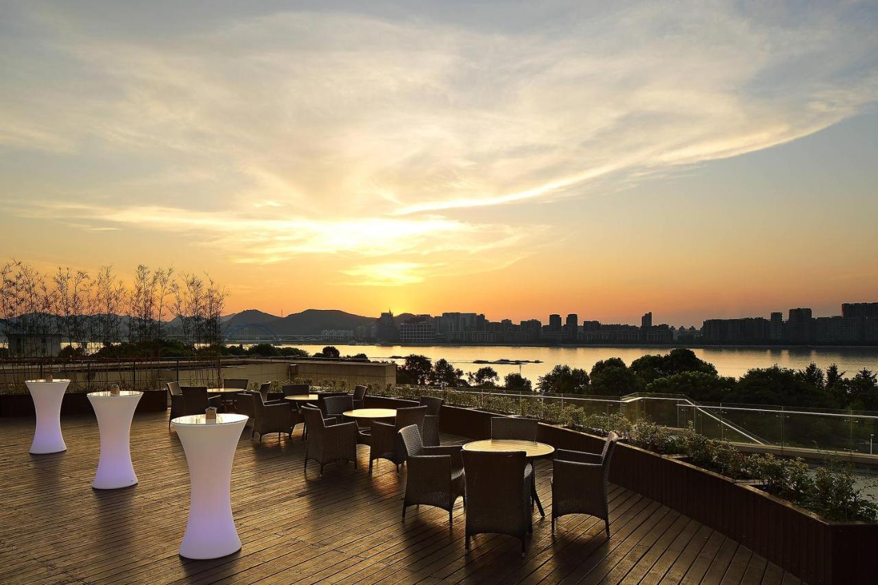 Sheraton Grand Hangzhou Binjiang Hotel Extérieur photo